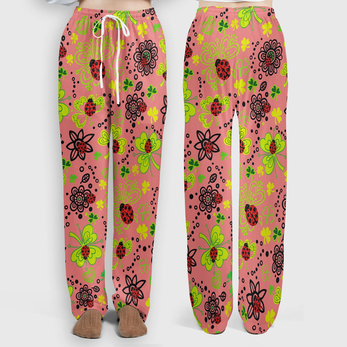 Ladybug Clover Floral Pattern Print Scrub Sets, Scrub Pants and V Neck Top