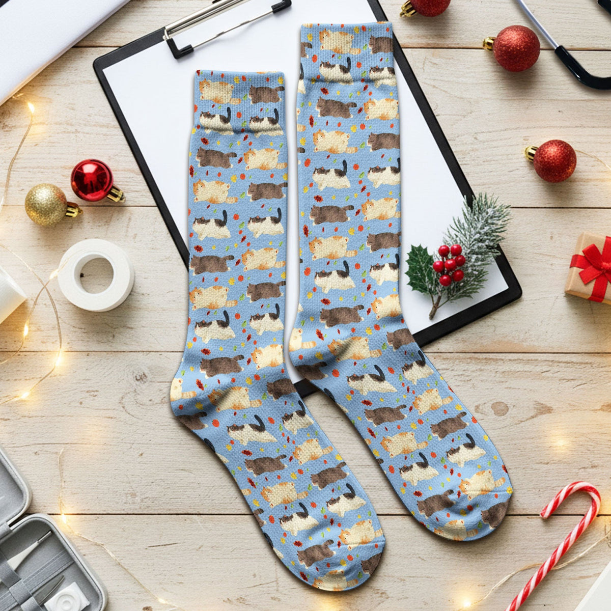 Chubby Cat Autumn Leaves Nurse Socks