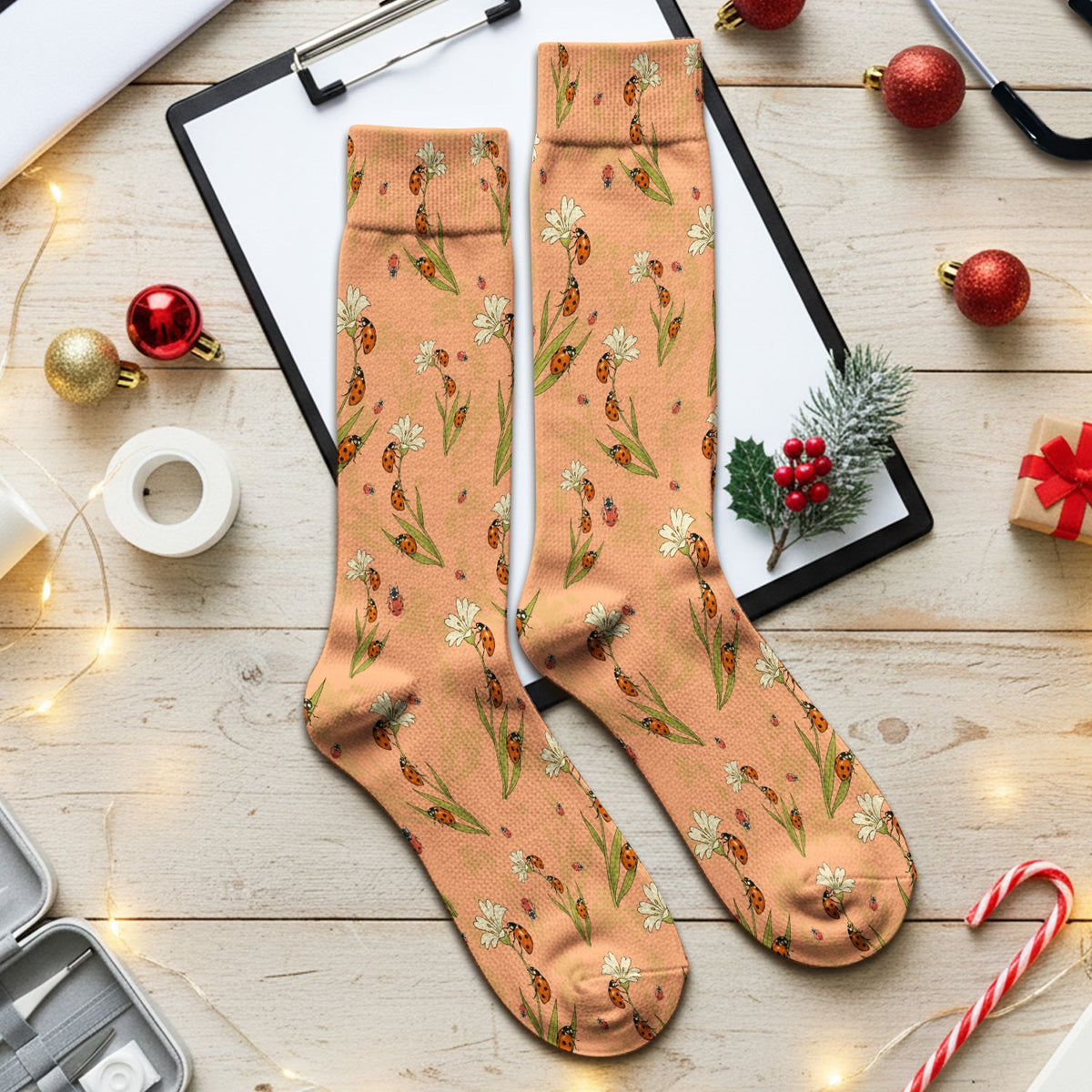 Fresh Daisy Ladybug Garden Nurse Socks