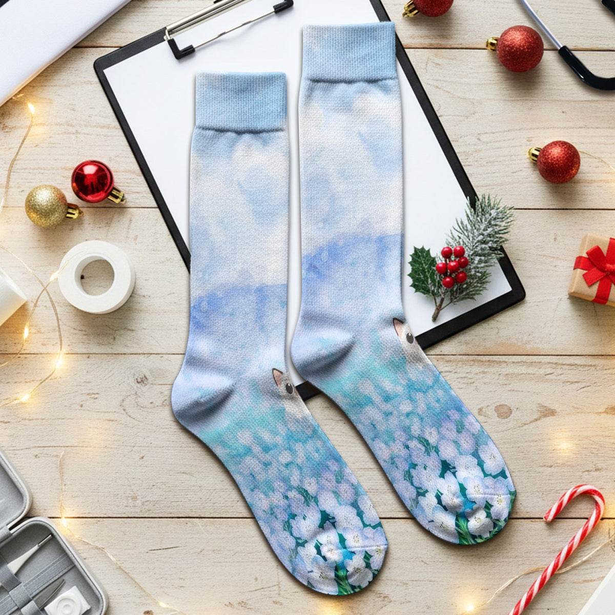 Dreamy Cat Cloud Hydrangea Nurse Socks