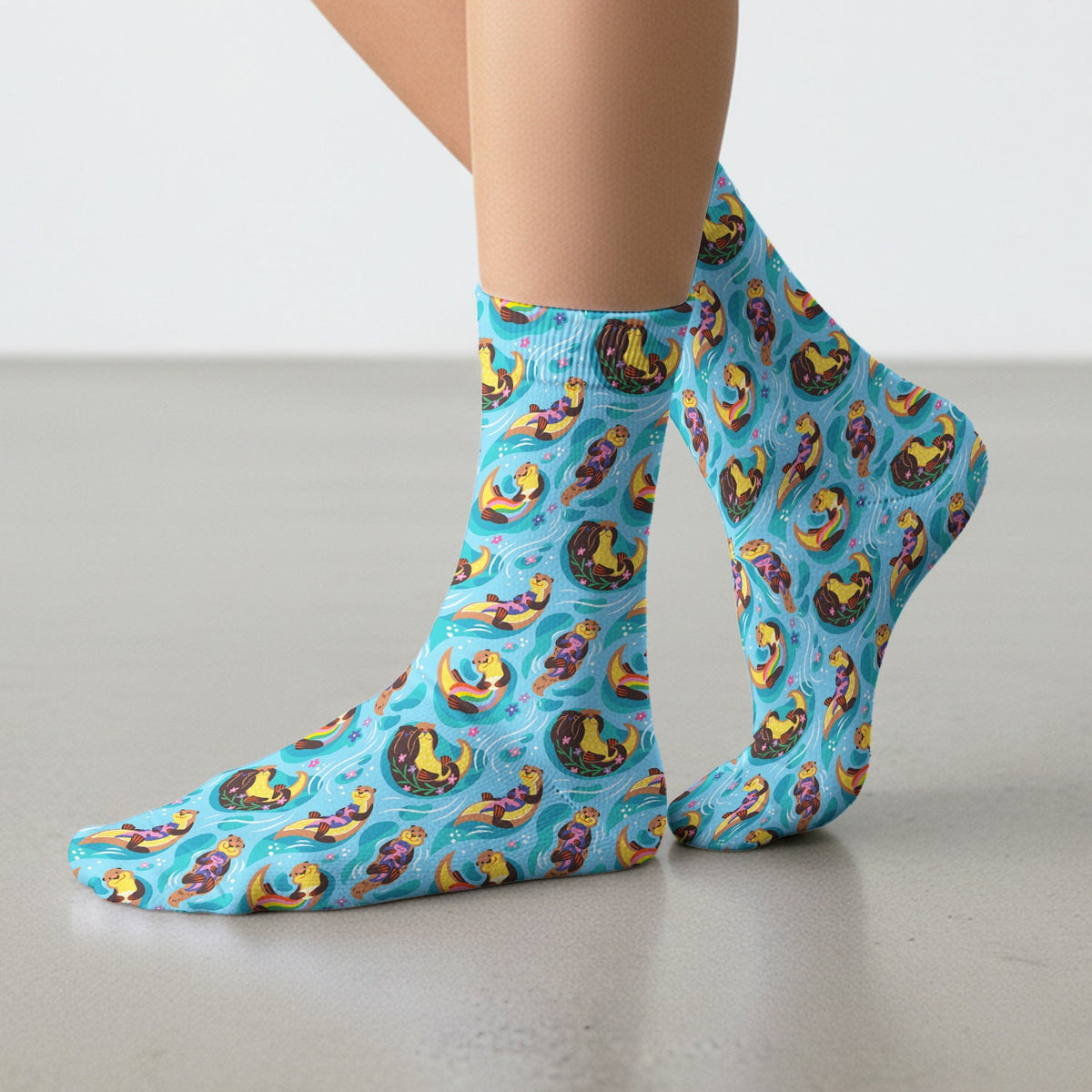 Otter Floating River Rainbow Nurse Socks