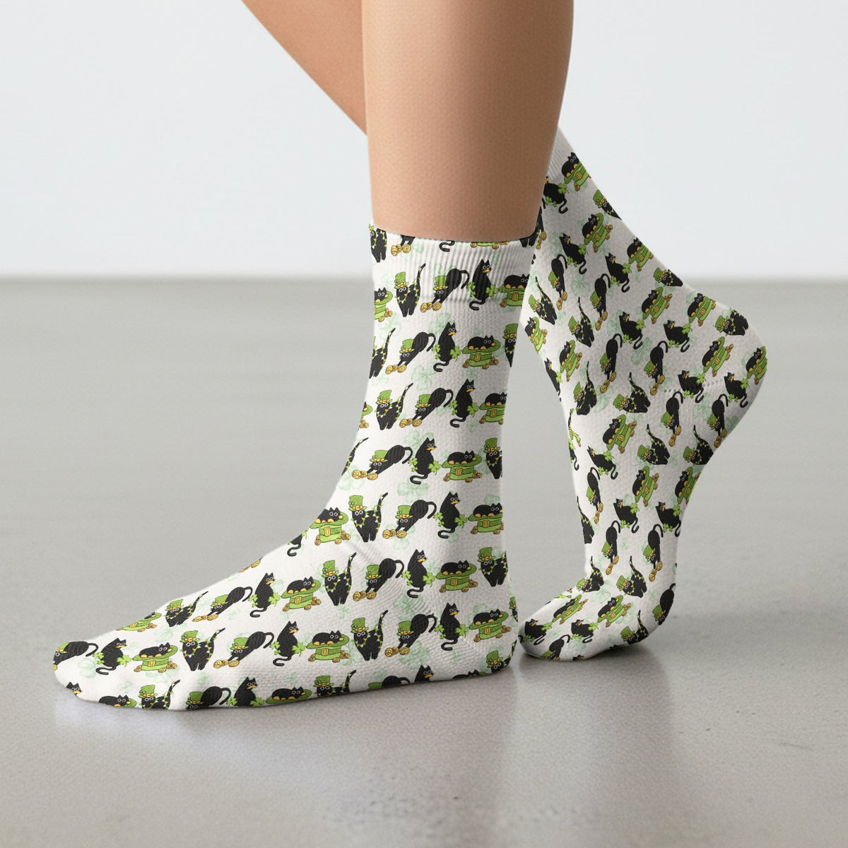 St Patrick Black Cat Clover Nurse Socks