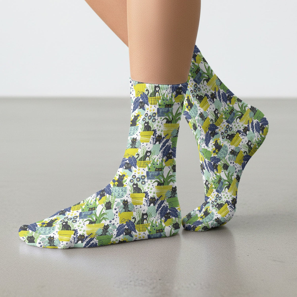 Black Cat Planter Garden Nurse Socks