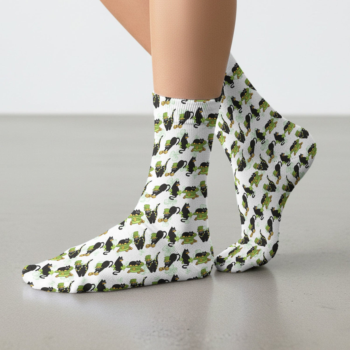 St Patrick Black Cat Clover Nurse Socks