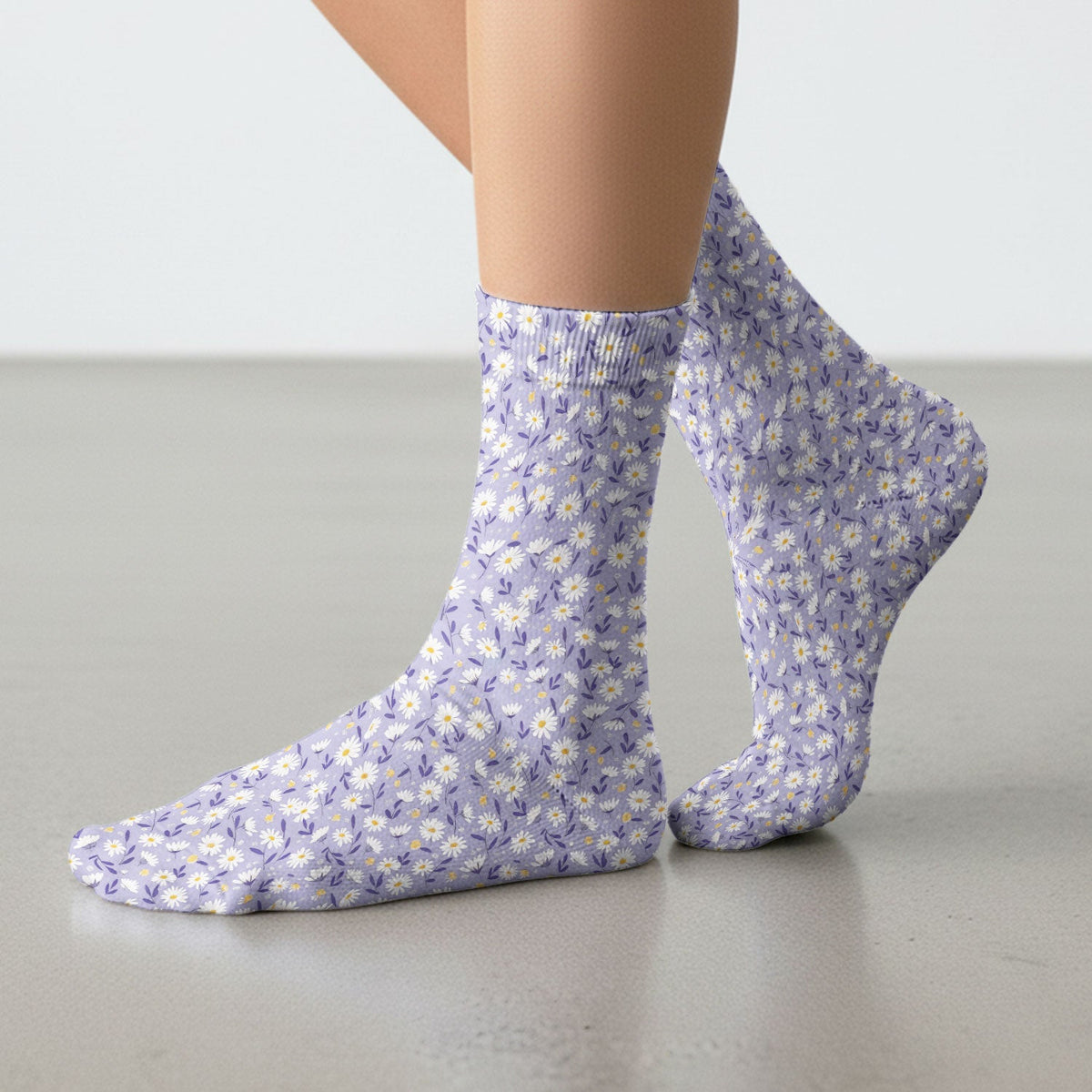 Purple Daisy Botanical Nurse Socks