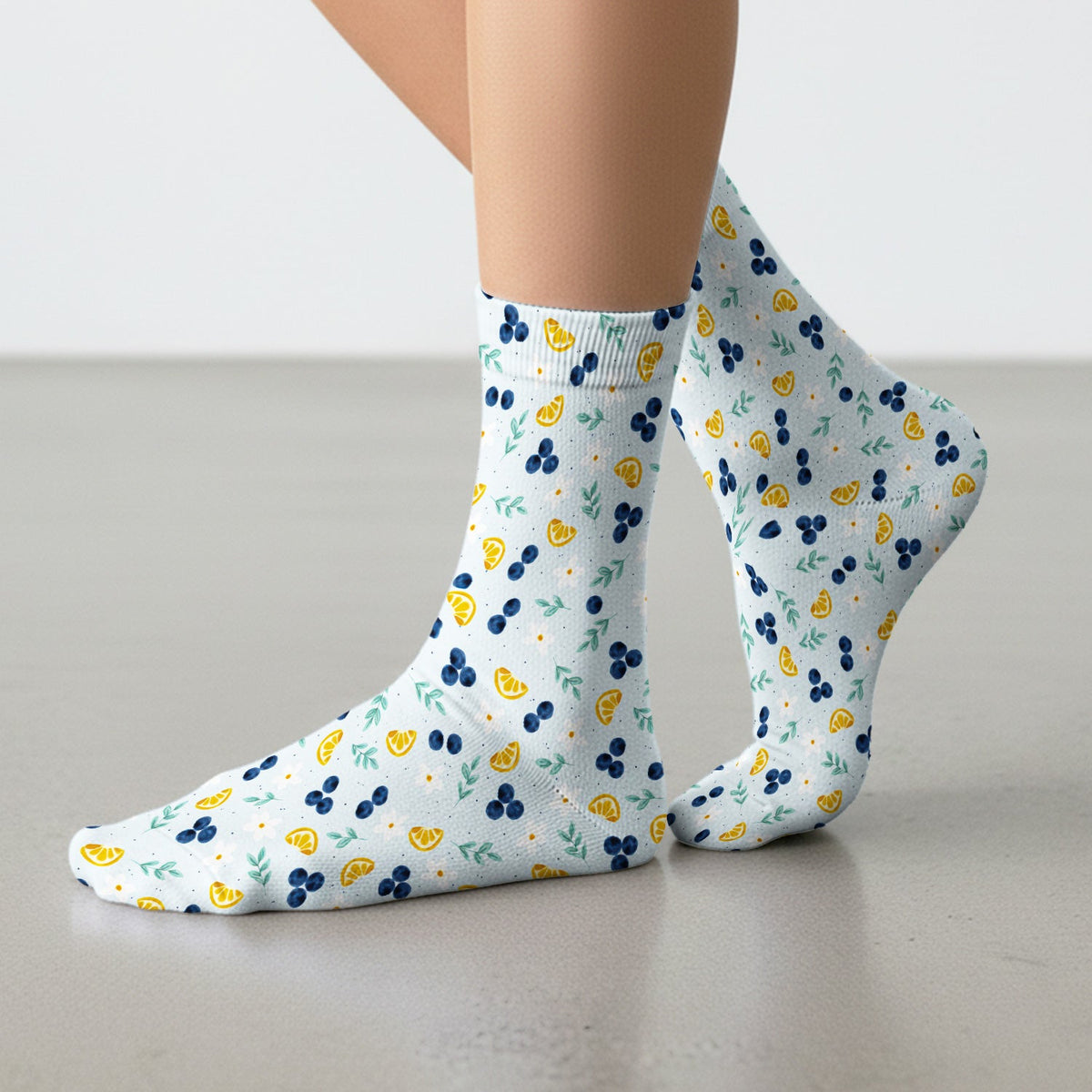 Blueberry Lemon Daisy Nurse Socks