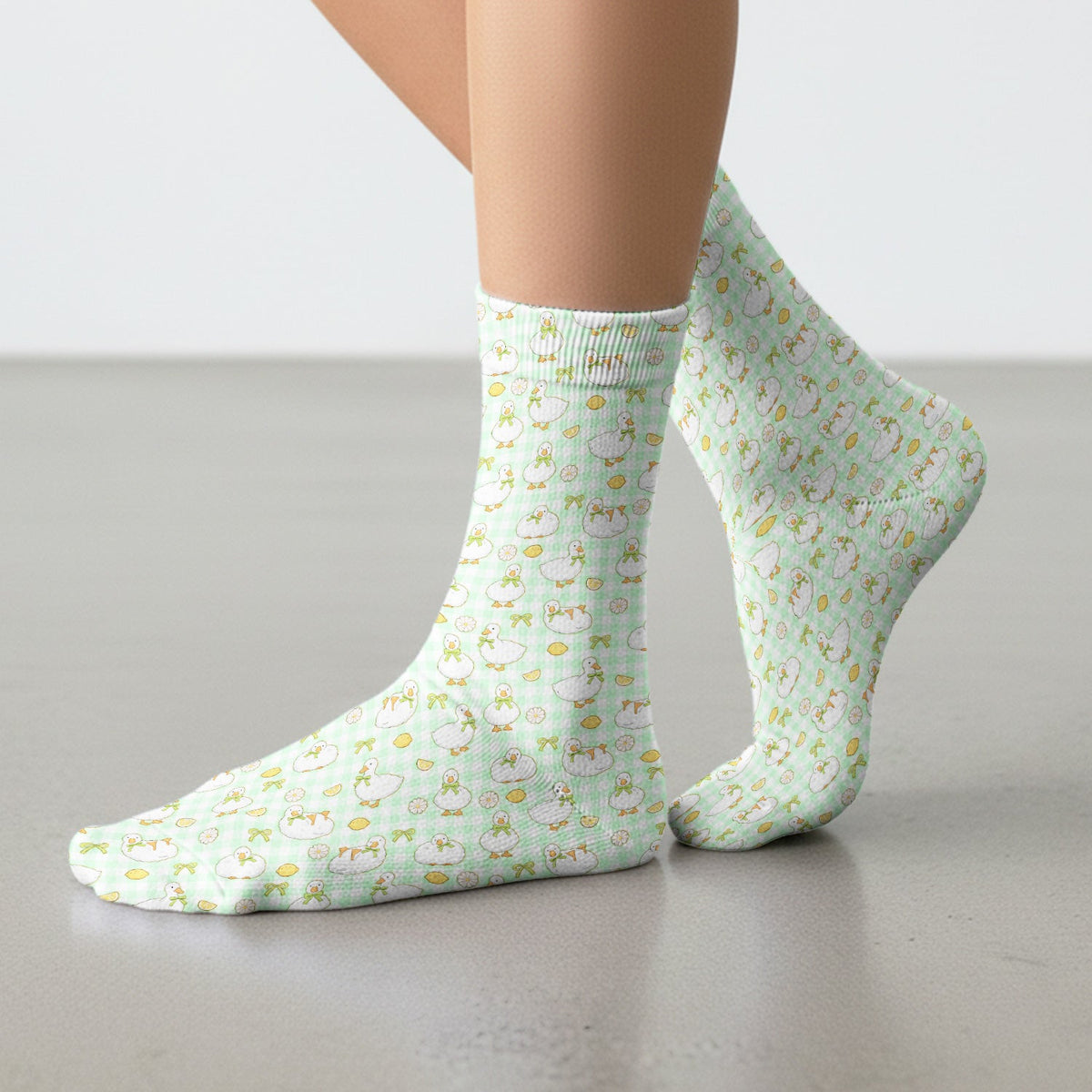 Adorable Ducks Lemon Daisy Nurse Socks
