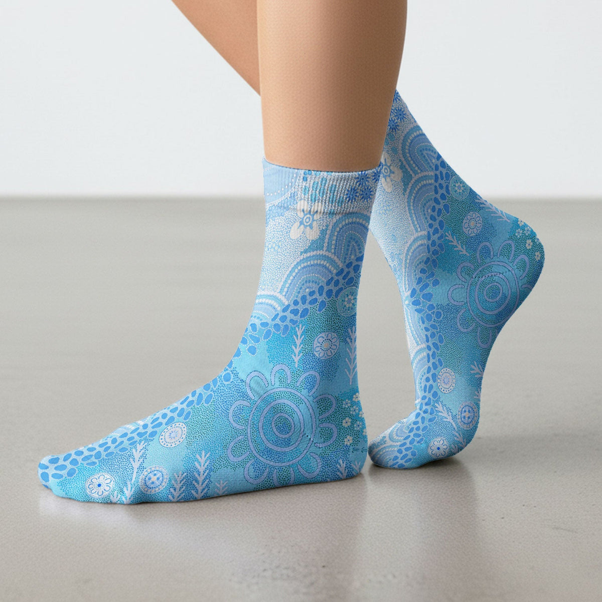 Floral Mandala Dot Nurse Socks