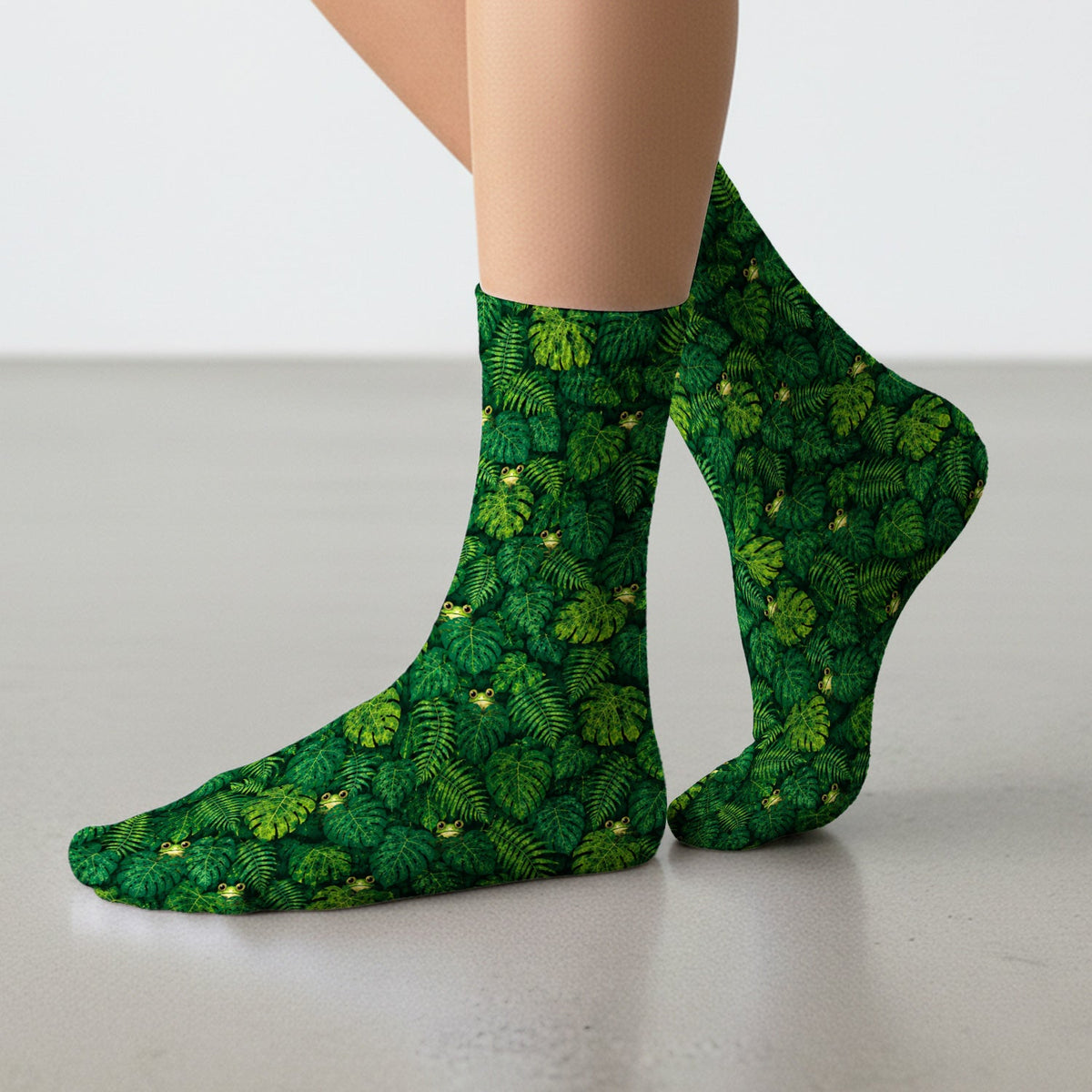 Hidden Frog Jungle Nurse Socks