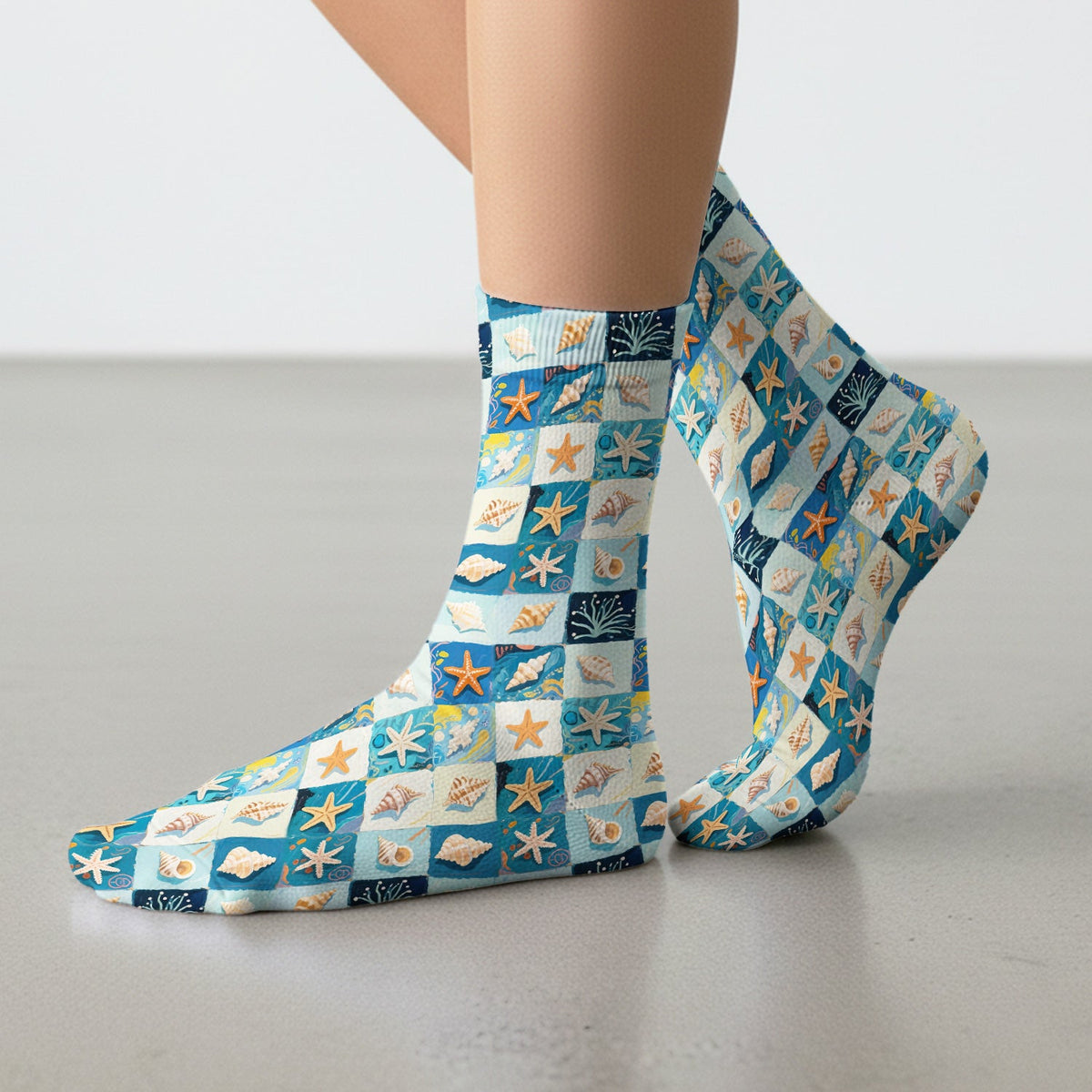 Seashell Starfish Ocean Tile Nurse Socks