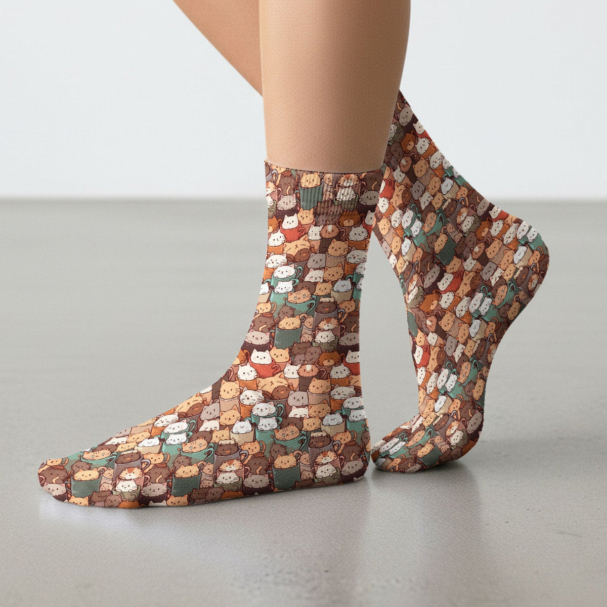 Kittens in Mug Nurse Socks