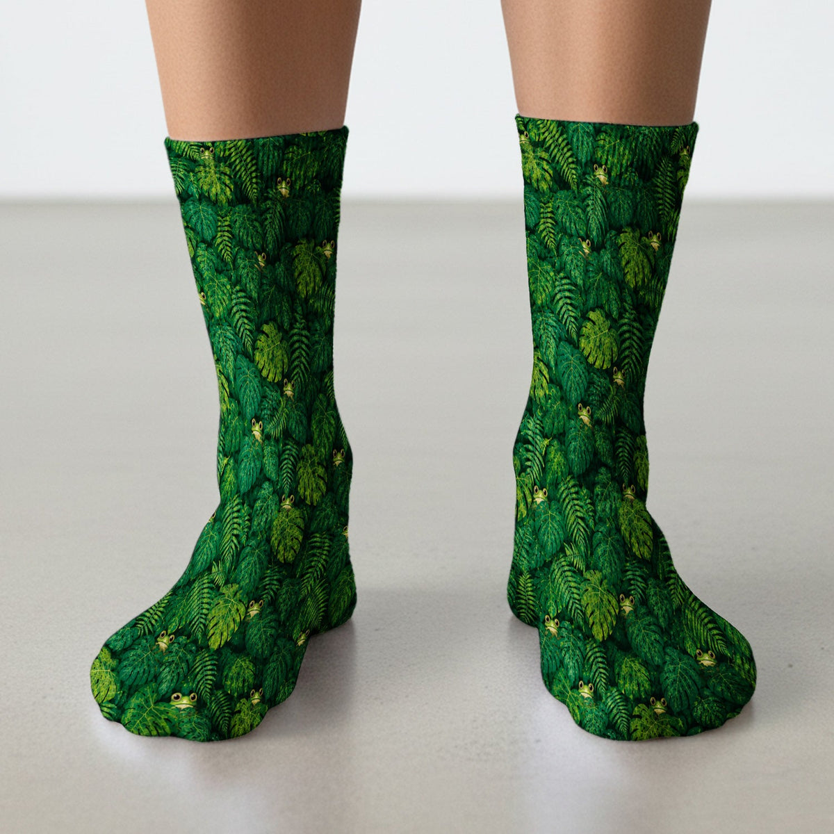 Hidden Frog Jungle Nurse Socks