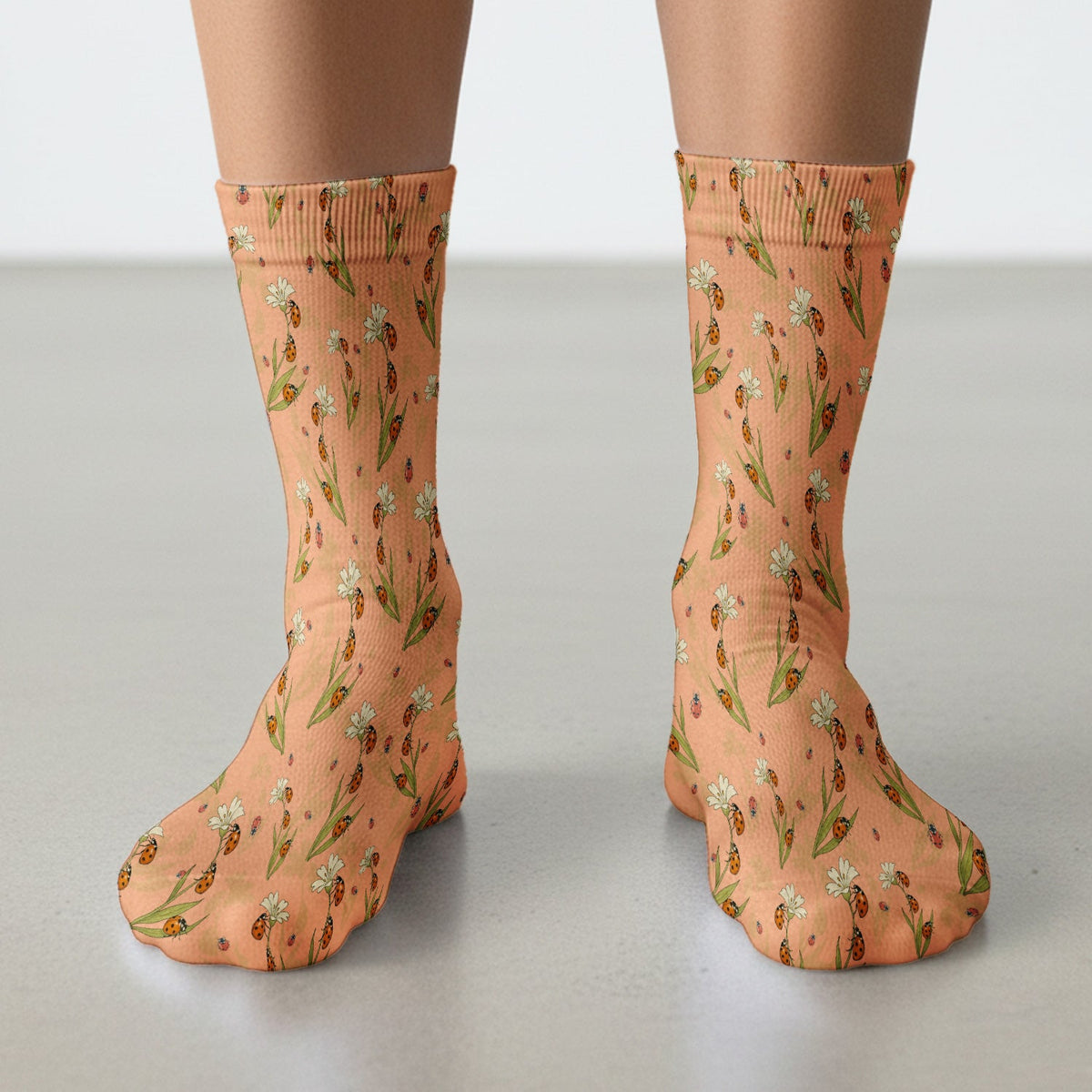 Fresh Daisy Ladybug Garden Nurse Socks